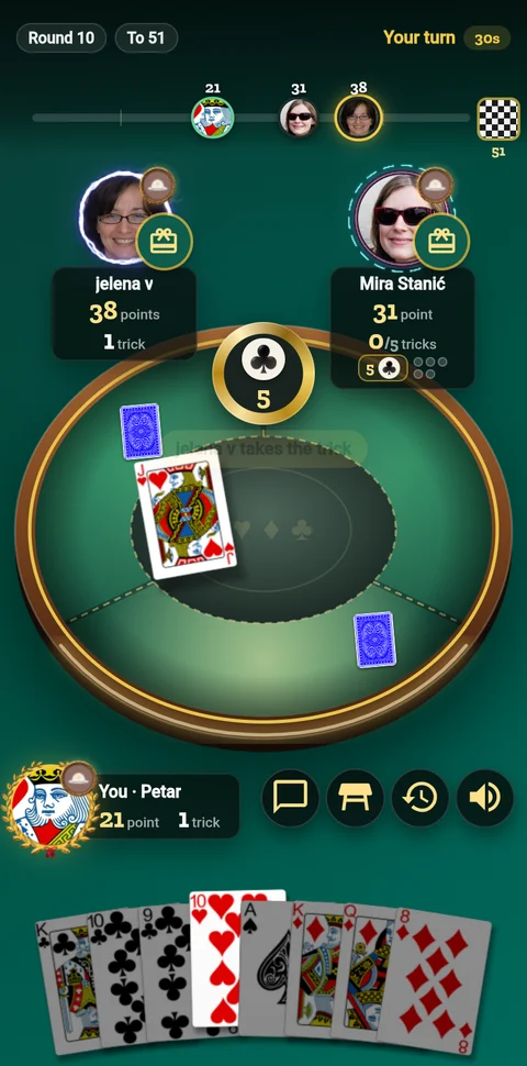 The new room on a phone: lightning and neon around the two other players and golden laurel around your own picture