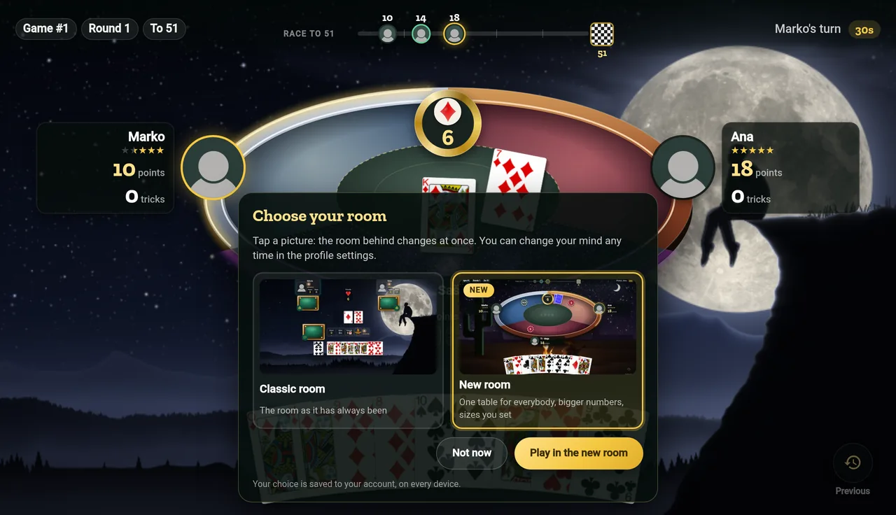 Choosing a room: two pictures, the classic room and the new room, over a round that plays itself